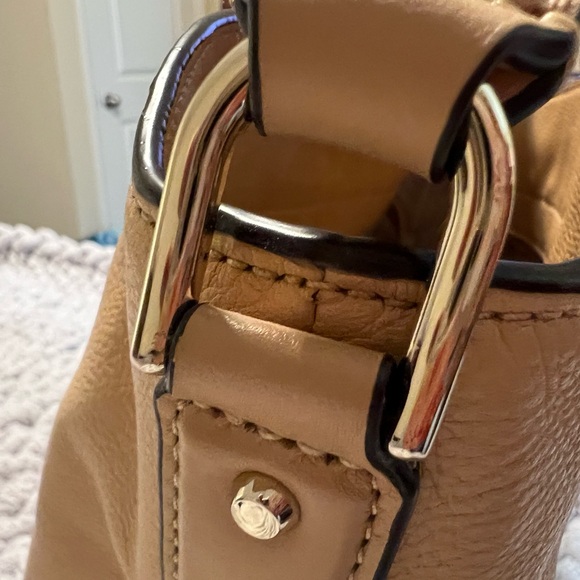 Excellent GUC tan shoulder bag - Picture 4 of 10